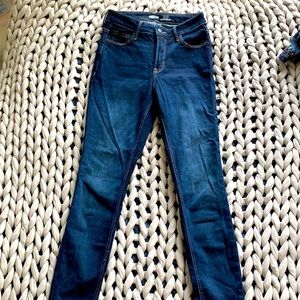 Old Navy Rockstar Super Skinny High Rise size 2